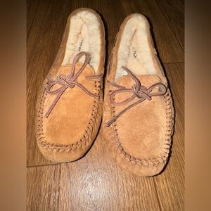 Ugg Dakota Moccasins Womens US 6 UK 4.5 chestnut NWOB